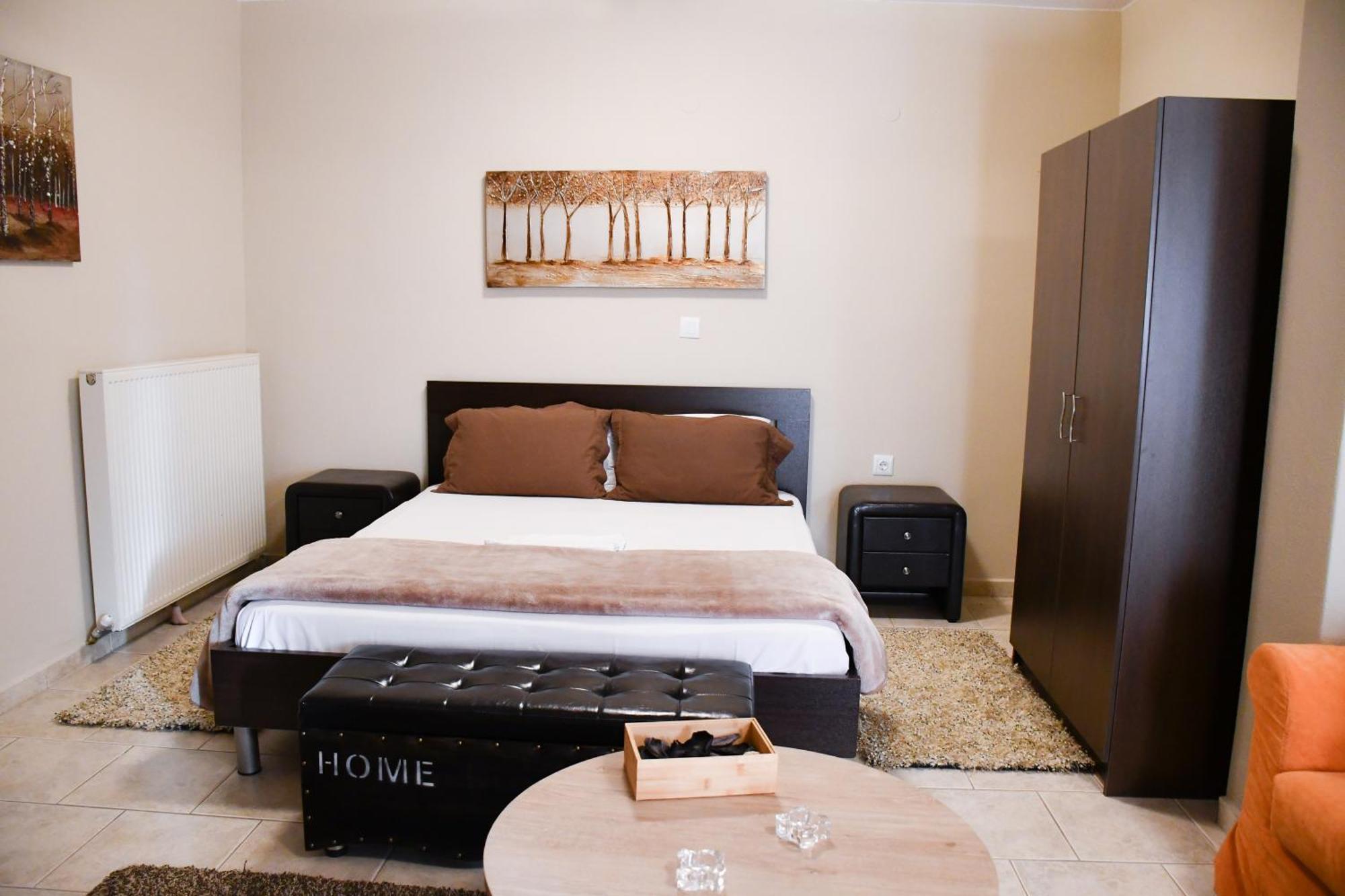 Toula Rooms Ángistron 外观 照片